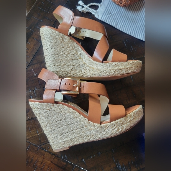 Michael Kors Leather Wedges EUC Size 8 - Picture 9 of 10